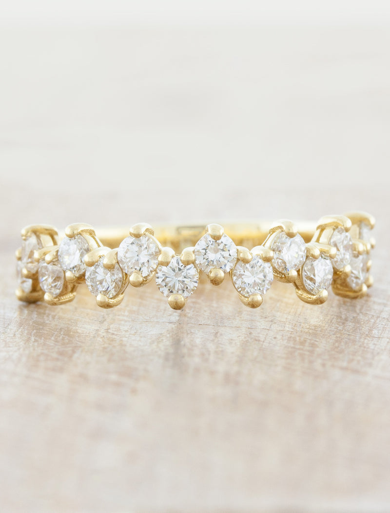 caption:Shown in 2.5mm width in yellow gold in 1/2 way coverage option