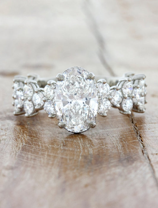 caption:Shown with 2.5ct oval diamond in platinum