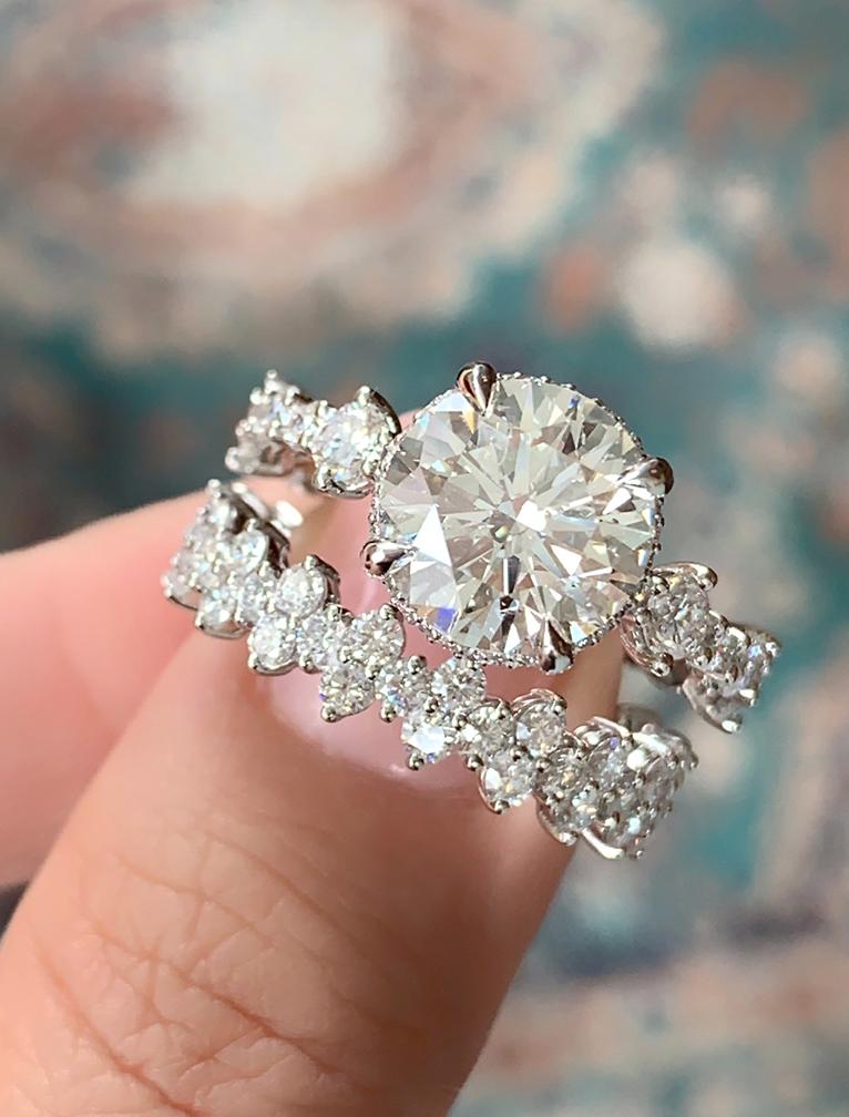 caption:Stacked with Ava wedding band in platinum