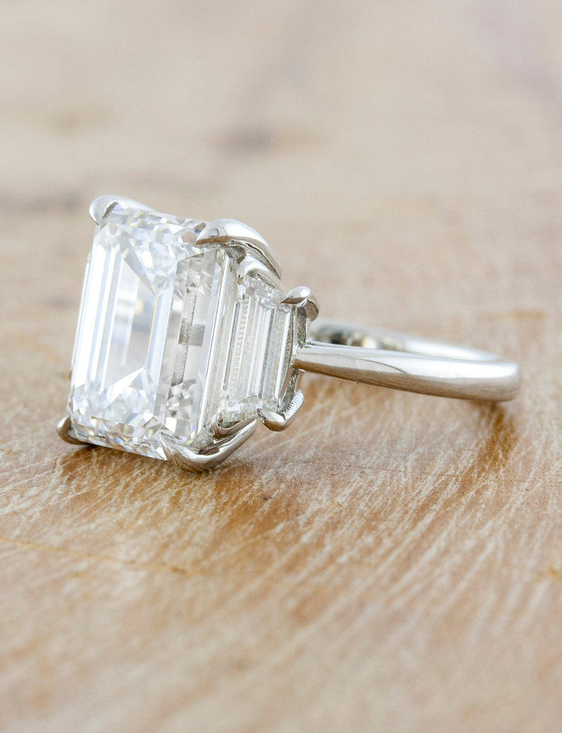Cassandra - Natural Diamonds