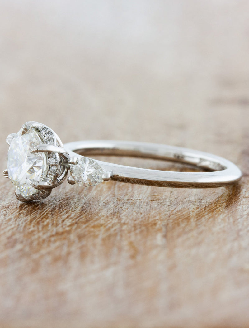 Evie Round - Lab Grown Diamonds