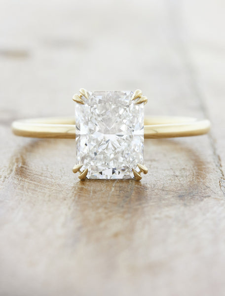 Radiant Cut Lab-grown Diamond Engagement Ring in 14k Yellow Gold with