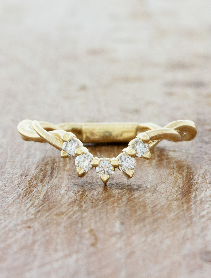 caption:Shown in 14k yellow gold