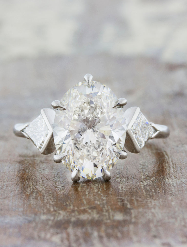 caption:Shown with 3ct oval diamond in platinum