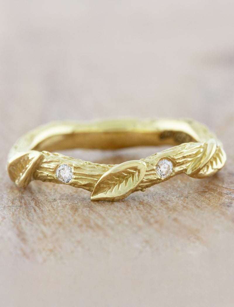 caption:Customized with diamonds in 18k yellow gold