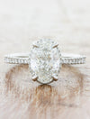 caption:Shown with 2.0ct oval diamond in platinum