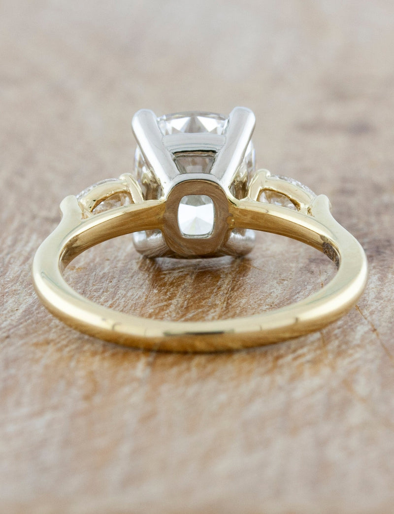 Shana Cushion - Lab Grown Diamonds