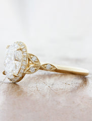 caption:1.54ct oval diamond in 14k yellow gold