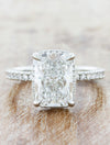 caption:Shown with 2.70ct radiant cut diamond in 14k white gold