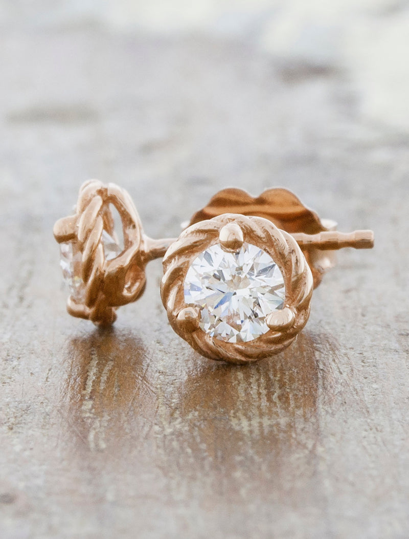 caption:Shown in 14k rose gold