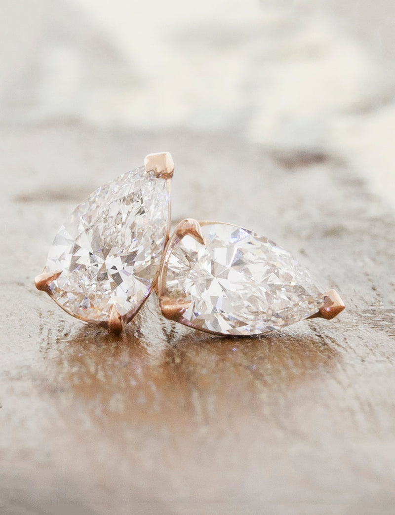 caption:Shown in 1ct total weight option, 14k rose gold