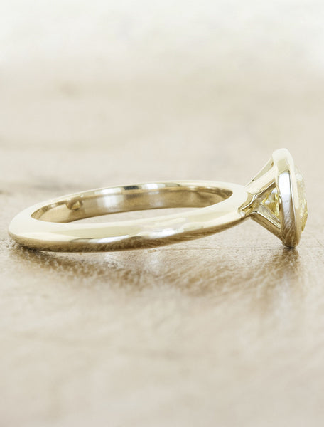 Unique Vintage Engagement Rings | The Bride Loves