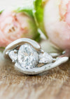caption:Shown with 1.5ct oval diamond in platinum