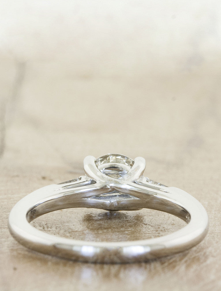 Jia - Round