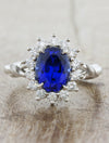 caption:Shown with 2.5ct oval sapphire in platinum