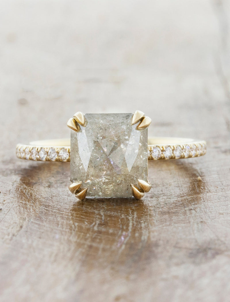 caption:Shown in 14k yellow gold