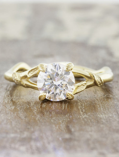 leaf prong organic shaped diamond engagement ring, yellow gold caption:0.90ct. Round Diamond 18k Yellow Gold