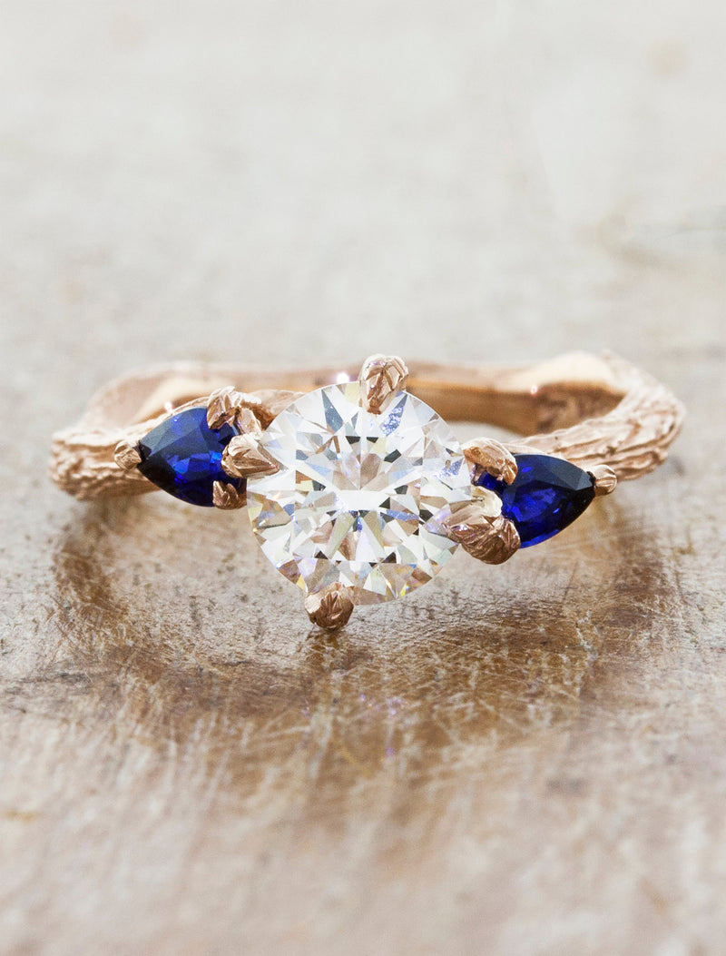 caption:Shown with 1ct round diamond in 14k rose gold