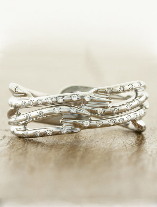 caption:Shown in 14k white gold