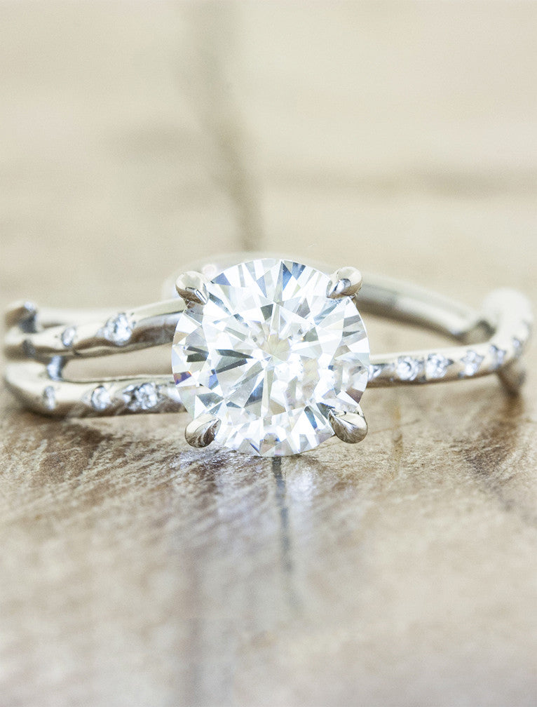 feminine split shank diamond engagement ring with diamond accentscaption:1.00ct. Round Diamond Platinum