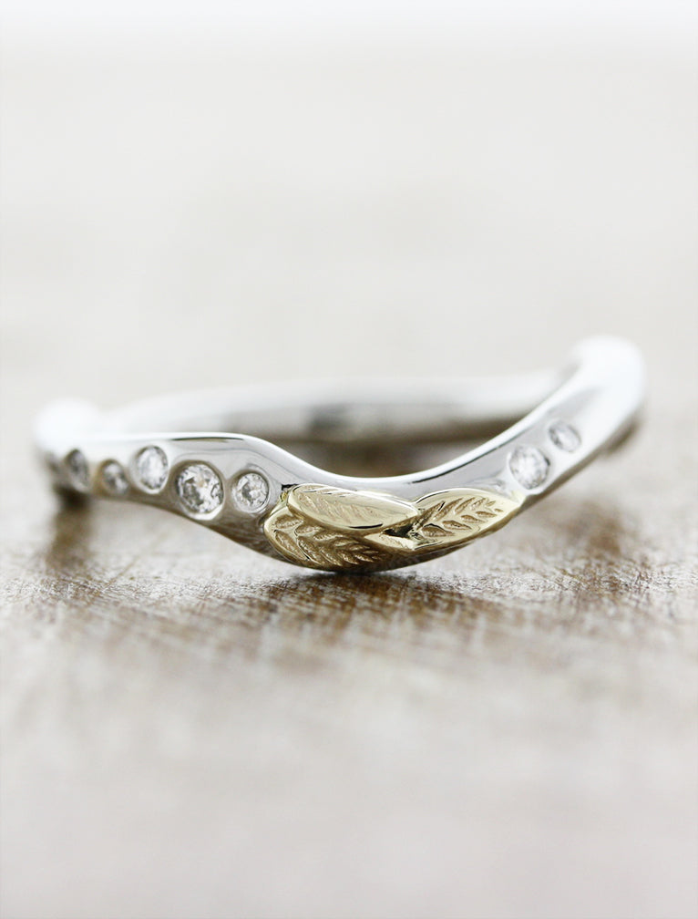 caption:Customized with 14k yellow gold leaves on platinum band