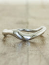 caption:Shown in platinum, no diamonds