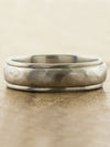 caption:Customized in all platinum, 6mm width