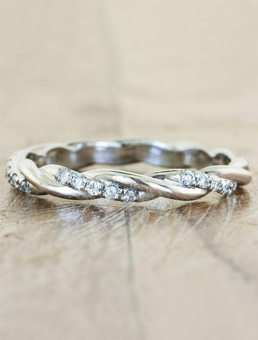 caption:Shown in platinum with diamonds on every other rope