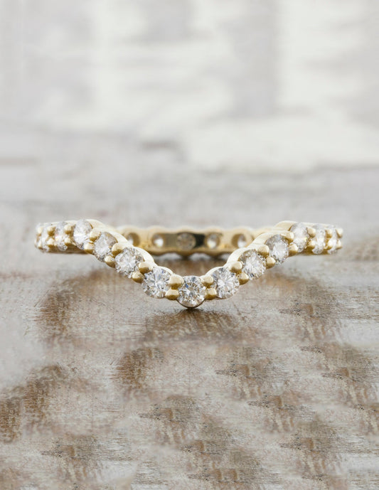 caption:Shown in 14k yellow gold