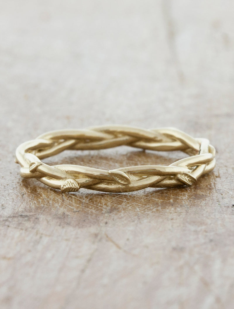 caption:Shown in 14k yellow gold