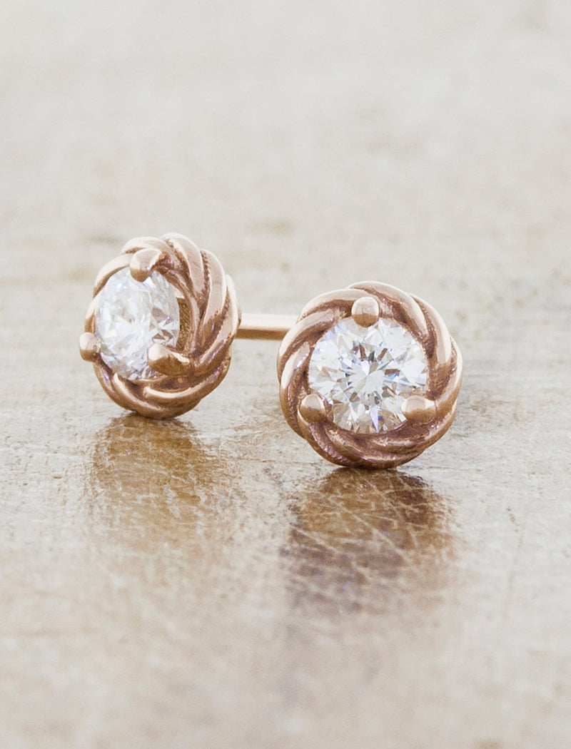 caption:Shown with 0.25tcw round diamonds in 14k rose gold