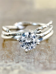 Unique Engagement Rings Ken & Dana Design - Aurora Selene pairing caption: 0.90 ct Round Diamond 14k White Gold paired with Selene wedding band