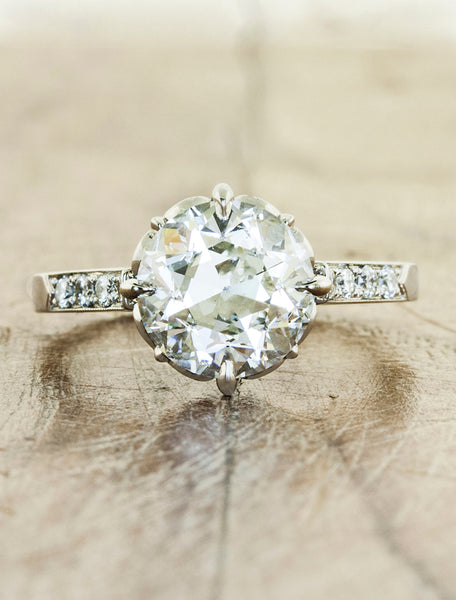 30 Best Marquise Diamond Engagement Rings  Vintage inspired engagement  rings, Heart engagement rings, Marquise diamond engagement ring