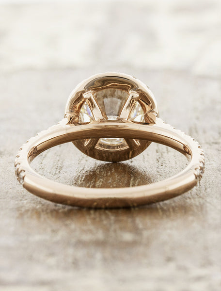 halo round diamond in rose gold band