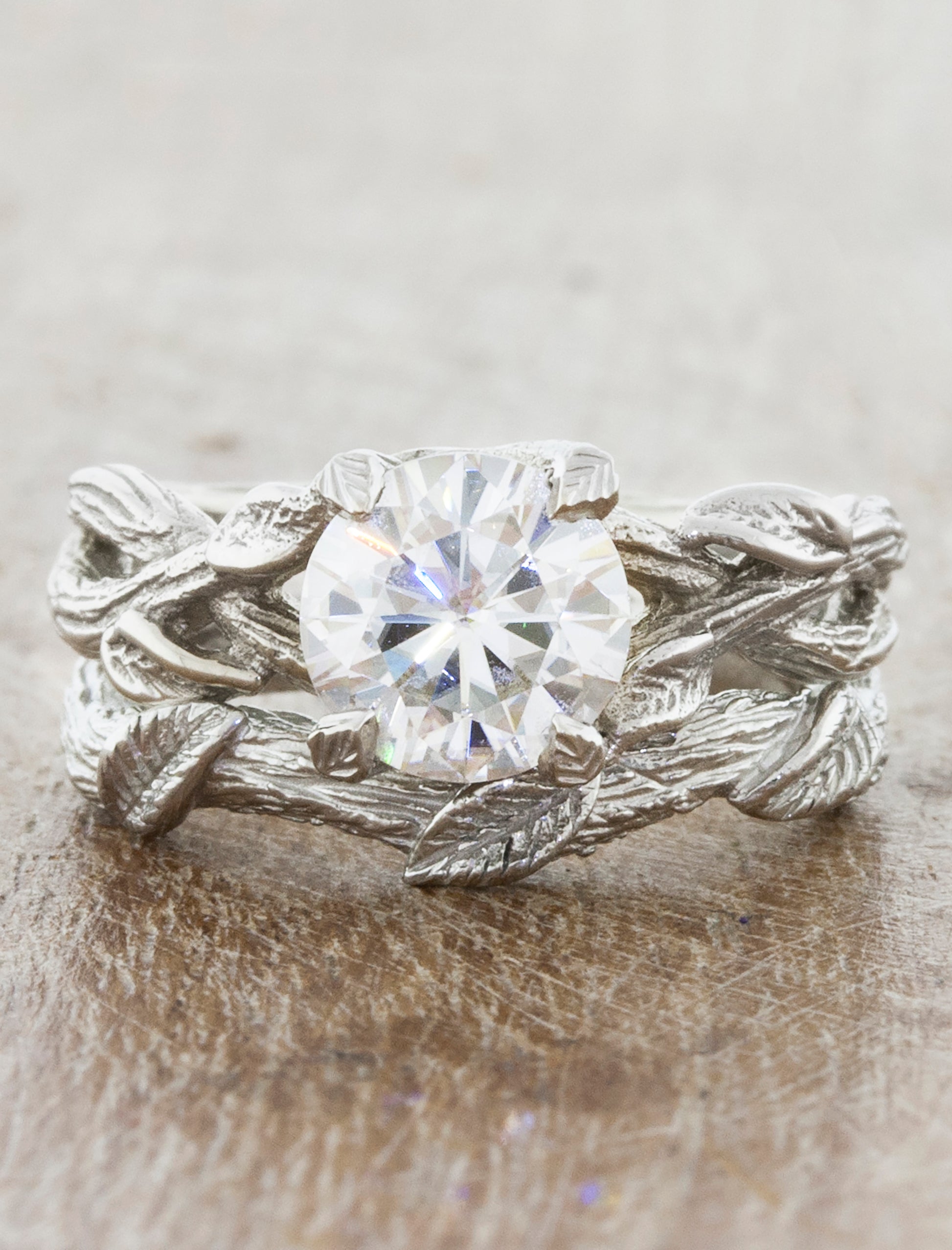 Nature inspired leaf detail wedding ring 