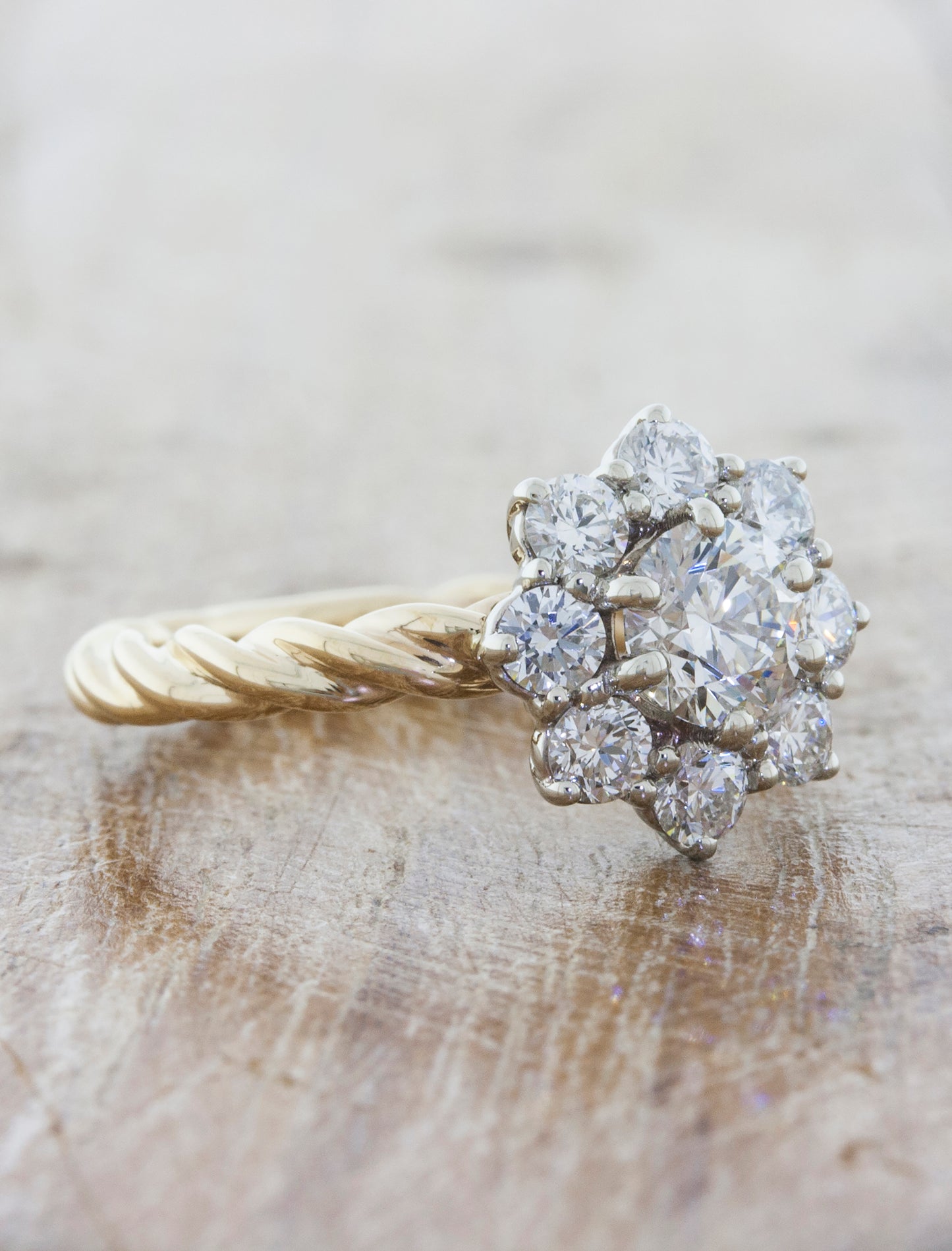 Vintage-Inspired Flower Design Diamond Engagement Ring 