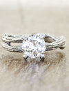 caption:Shown with 1.10ct round diamond in platinum