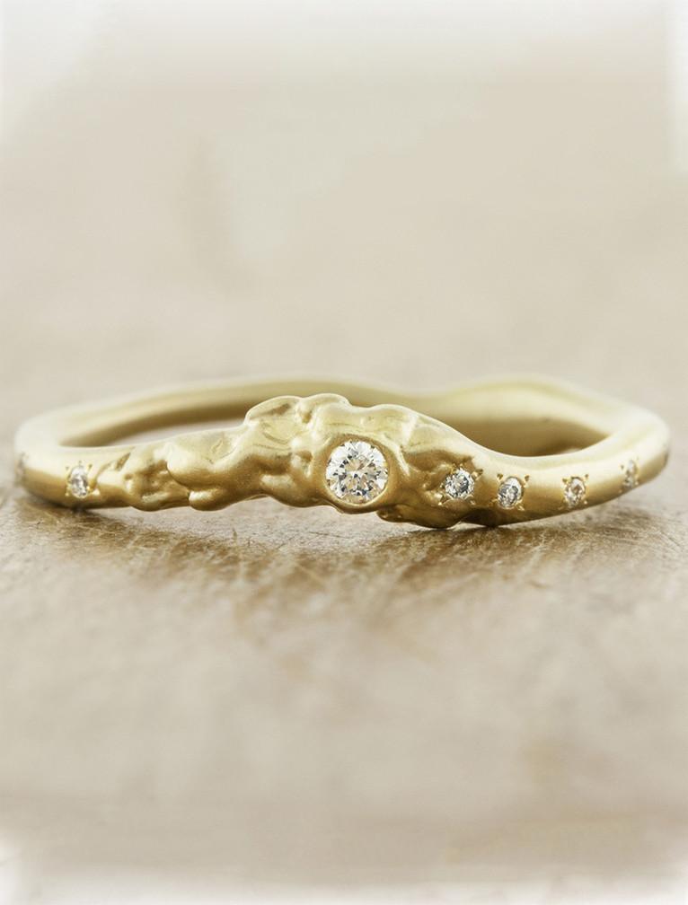 caption:Customized with satin finish in 14k yellow gold