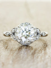 Romantic vintage-inspired engagement ring