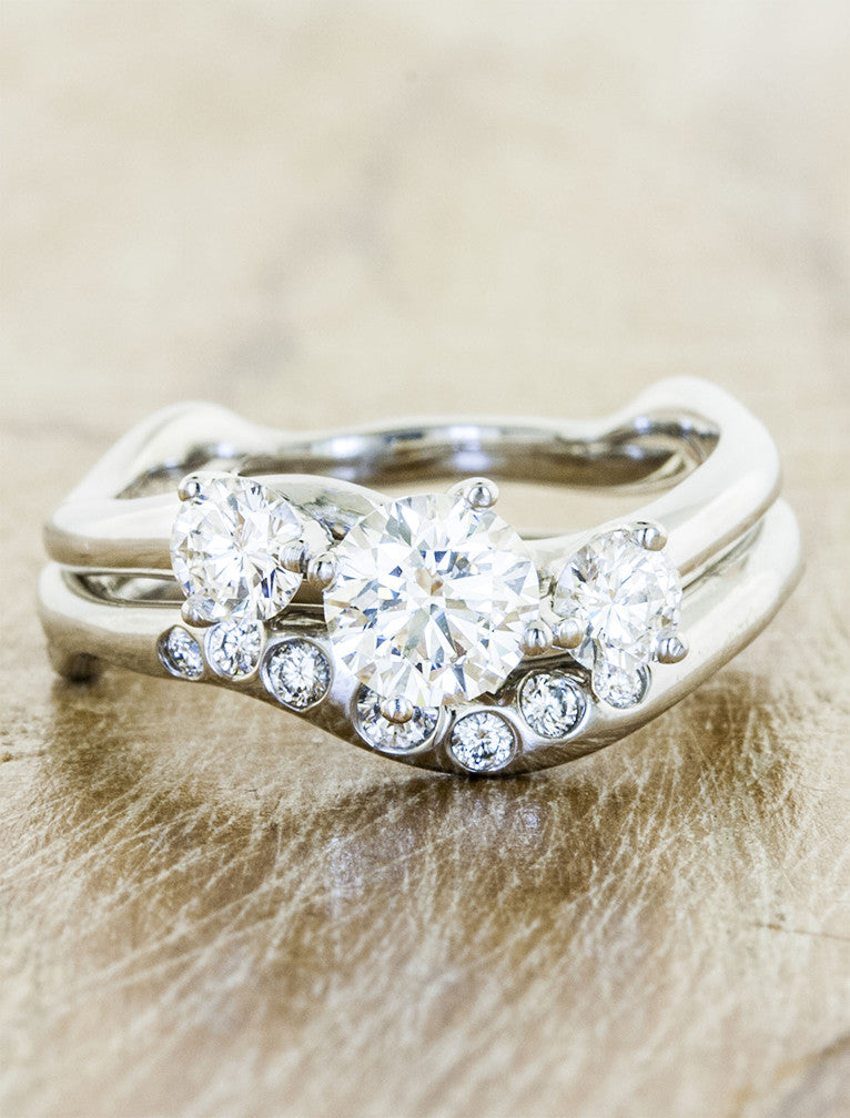 Aurora 3 Stone: Sculptural 3-Stone Diamond Ring | Ken & Dana Design