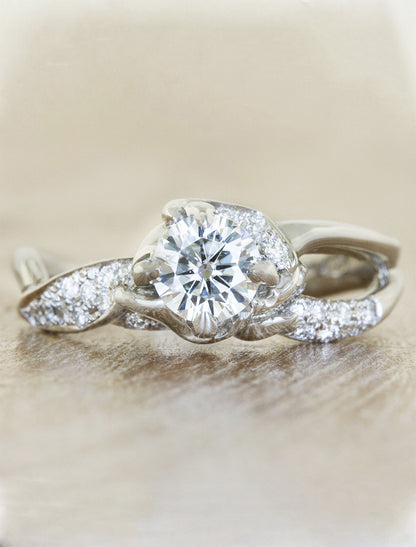 unique nature inspired split shank diamond engagement ring;caption:0.50ct. Round Diamond Platinum