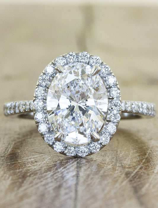 caption:Shown with 2.01ct oval diamond in platinum