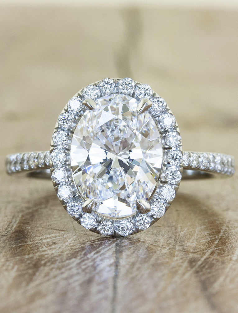 caption:Shown with 2.01ct oval diamond in platinum