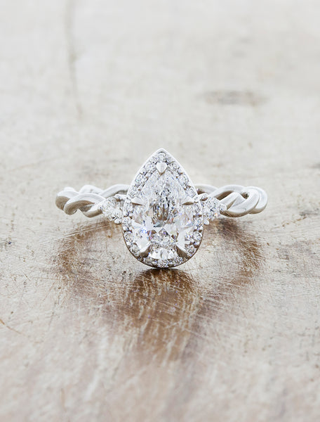 Which Metal Type is Better for Engagement Rings: 19k White Gold vs.  Platinum - Adiamor Blog