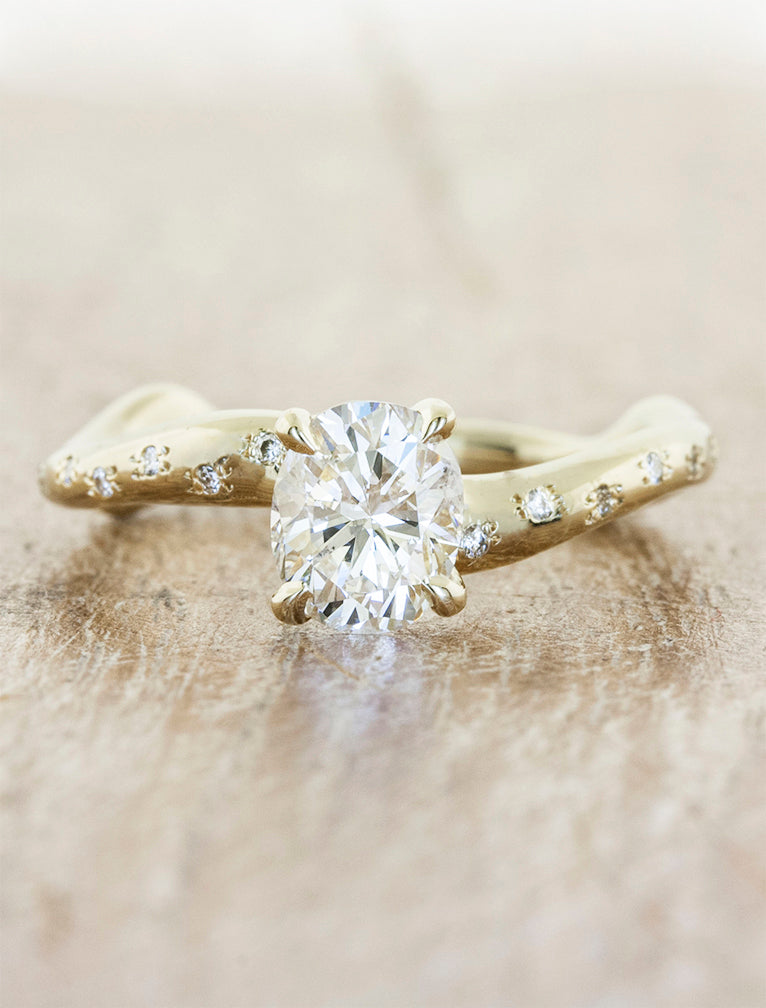 caption:Shown in 14k yellow gold