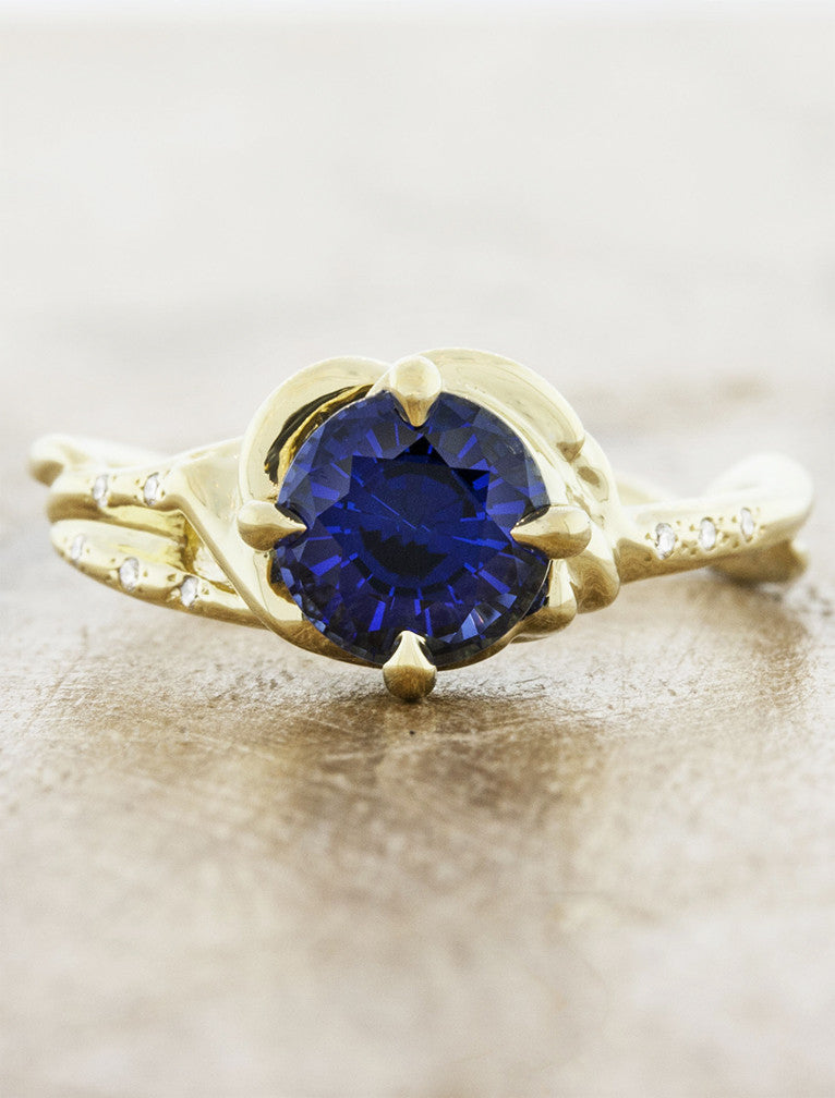 Daya: Wavy Band Split Shank Blue Sapphire Engagement Ring | Ken & Dana