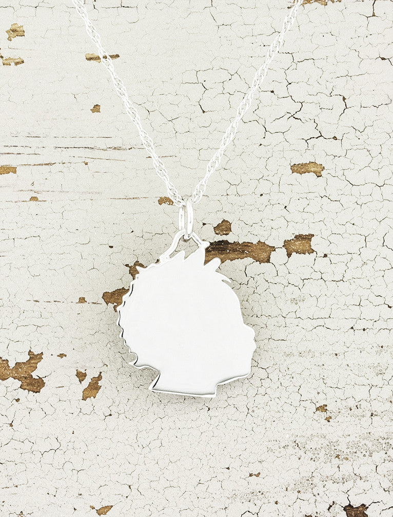 caption:Shown in platinum