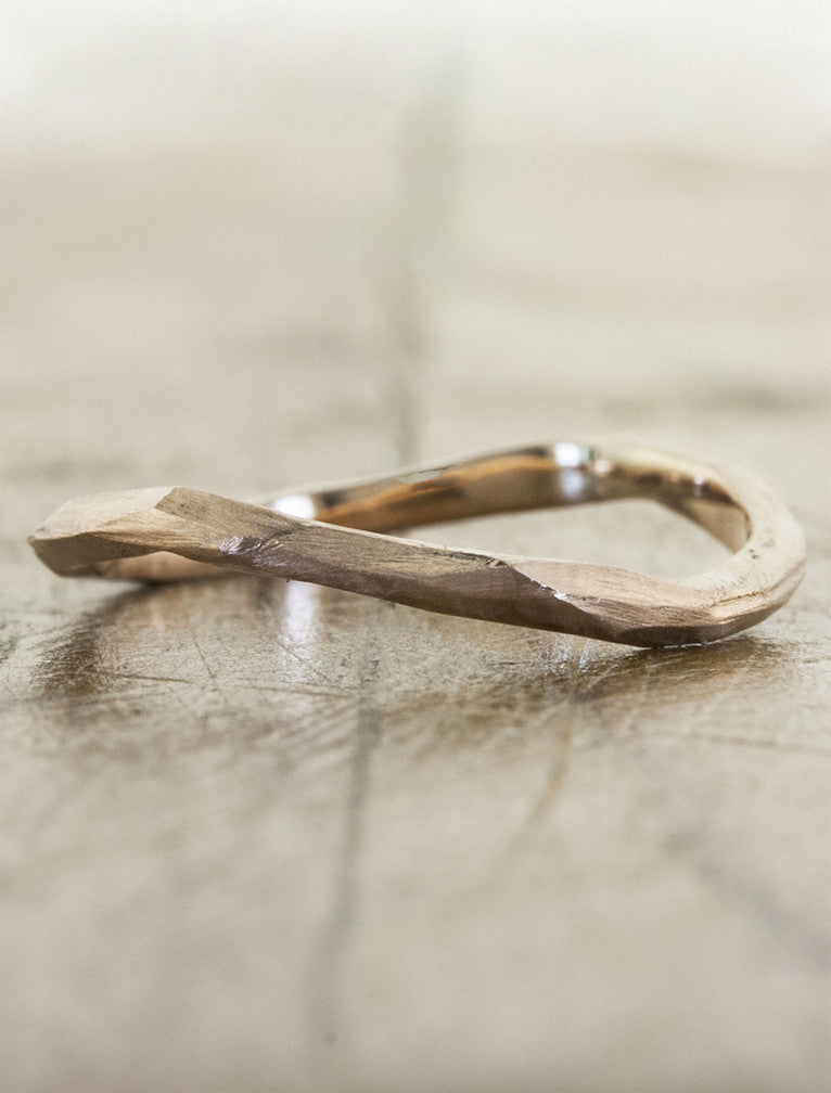 caption:Shown in 14k rose gold