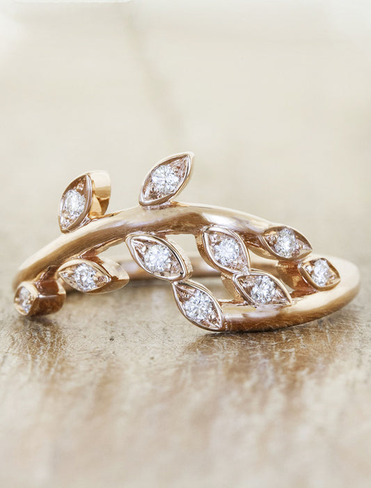 caption:Shown in 14k rose gold