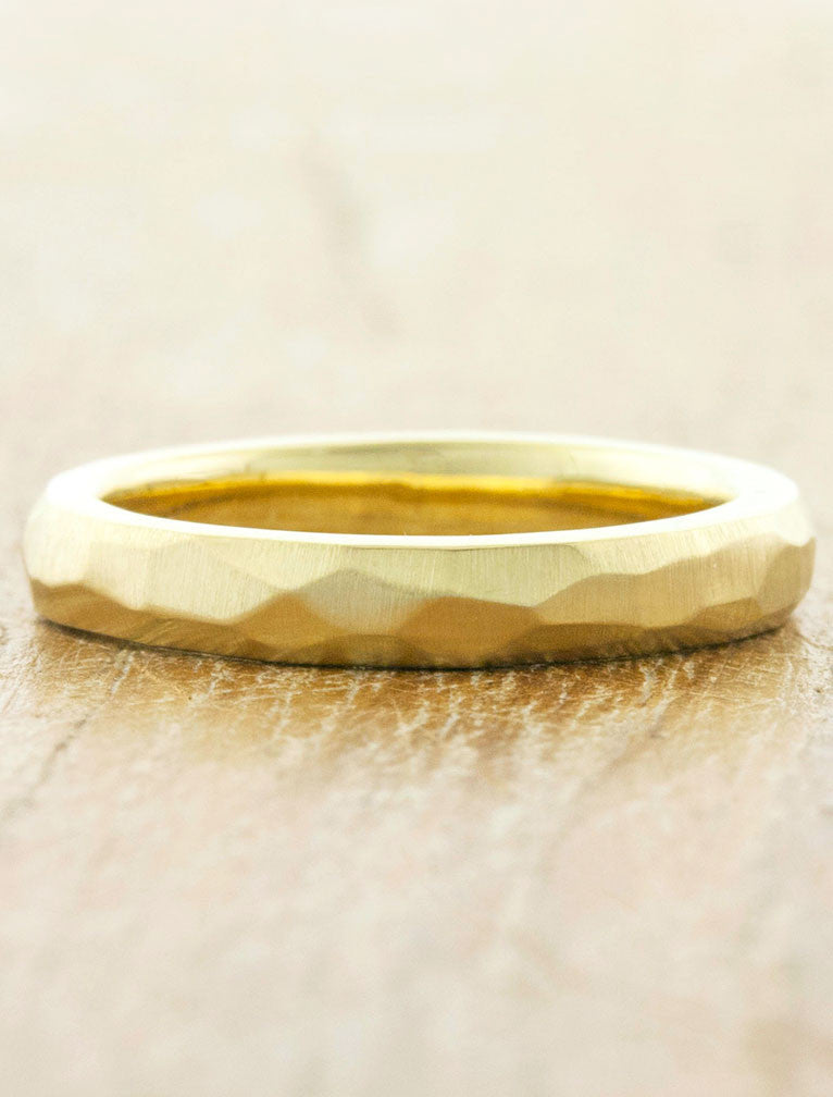 caption:Shown in yellow gold
